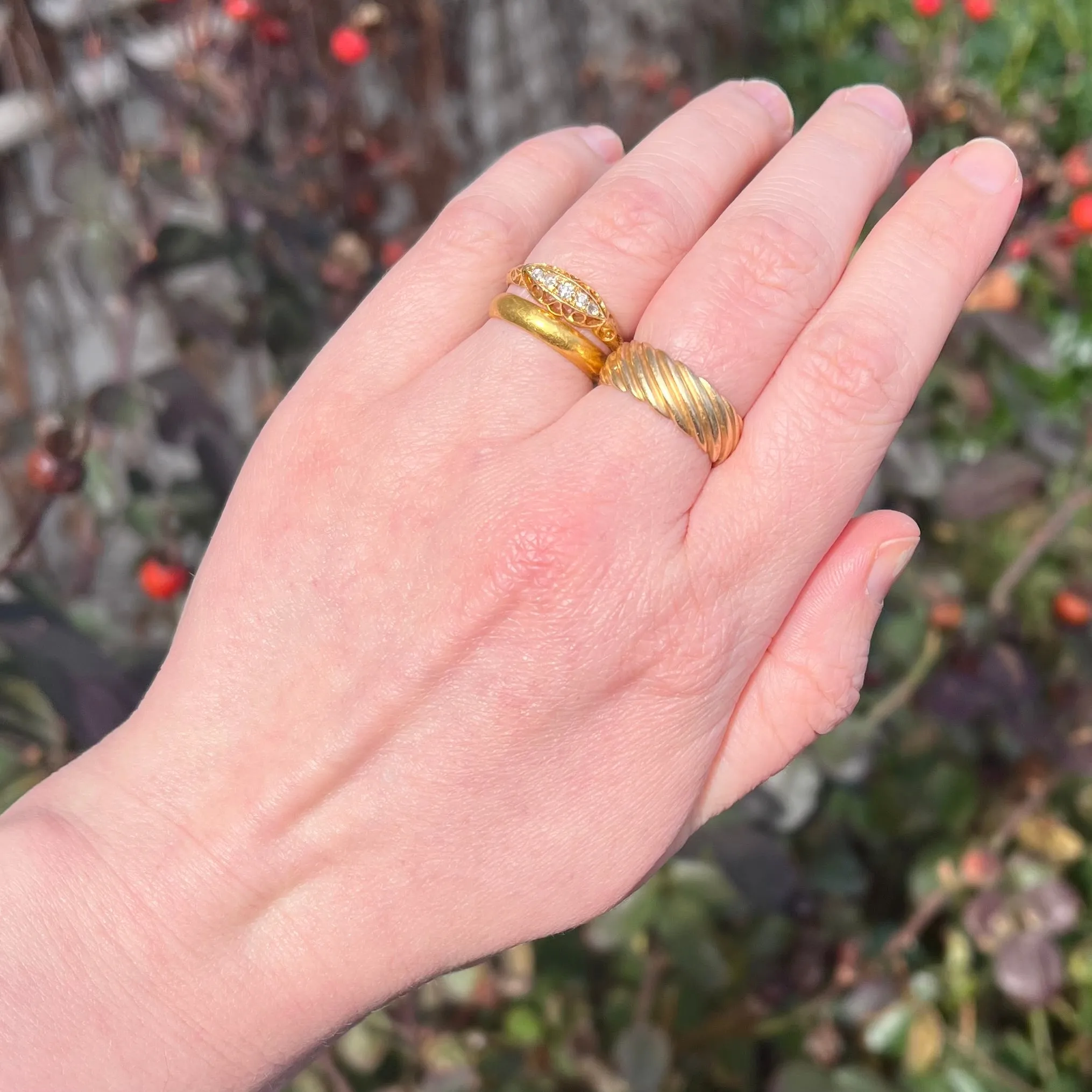 Antique c. 1921 English 18k Gold Five Stone Diamond Boat Ring